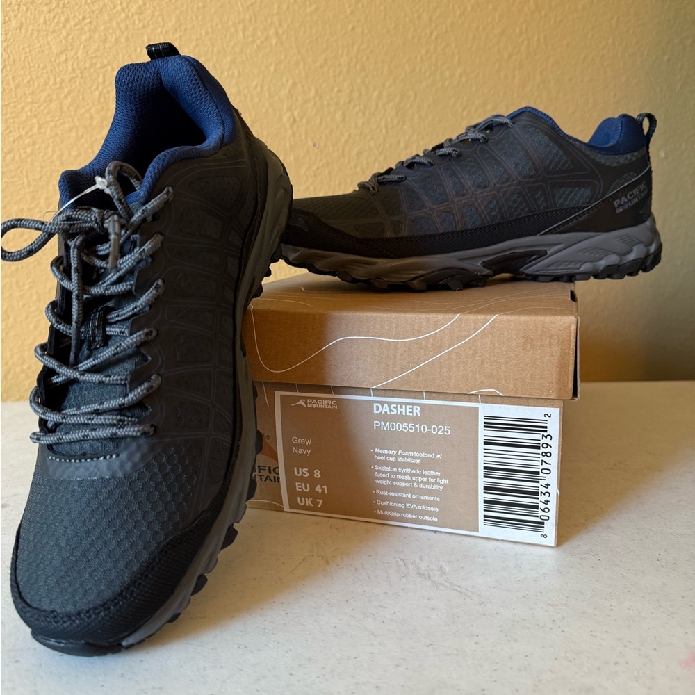 Pacific Mountain Men's Black Athletic Shoes